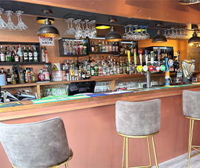 Restaurant inside showcase 3
